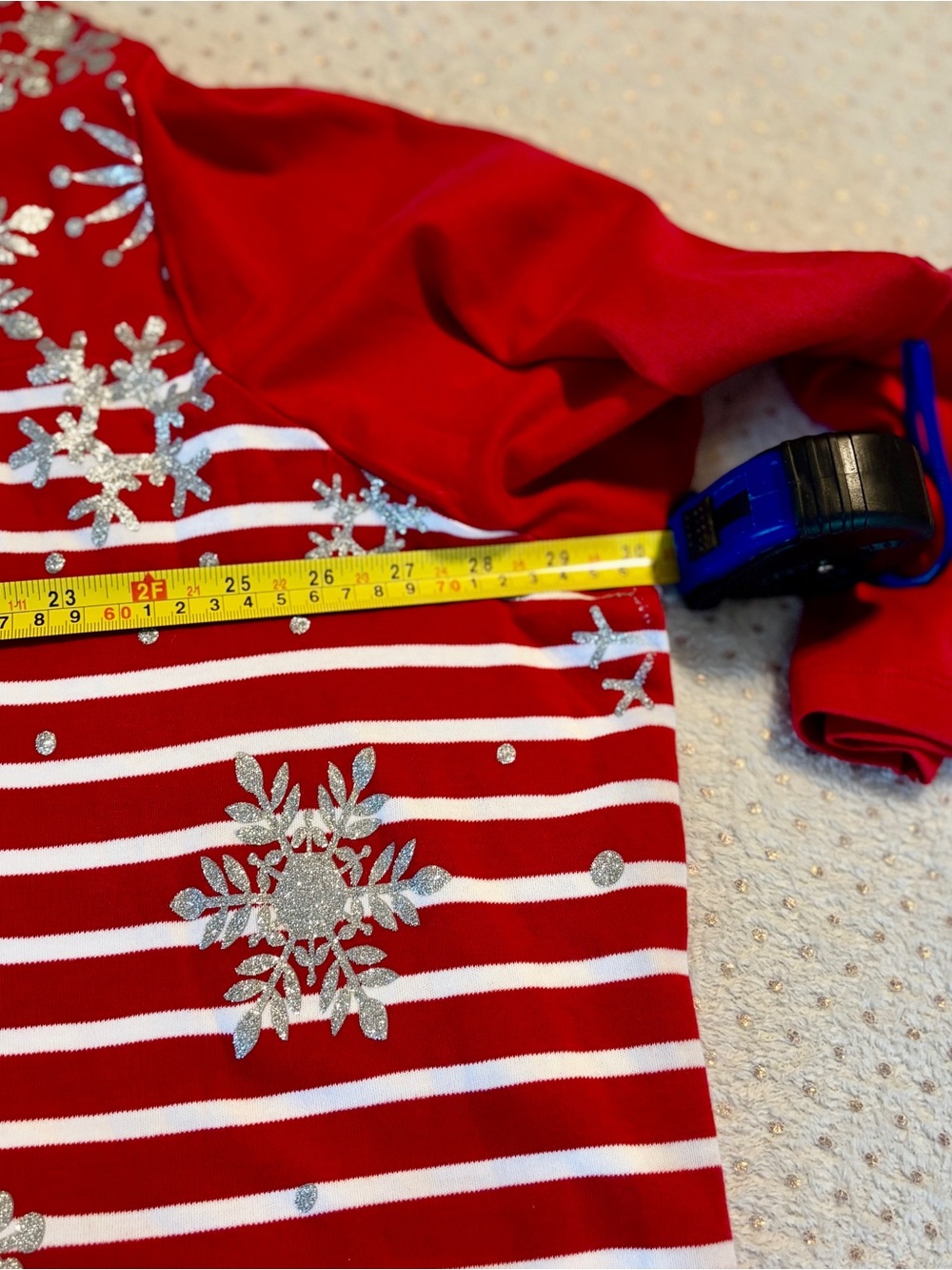 NWT Kim Rogers Perfectly Soft Christmas Snowflake Top 4X Red Silver Glitter - Picture 7 of 8
